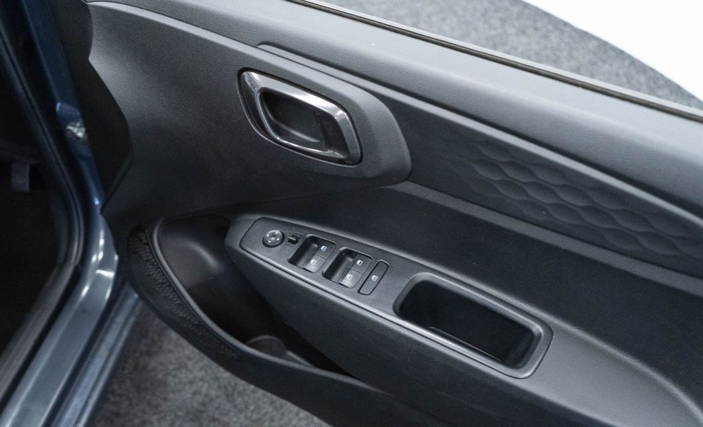 Used Hyundai i10 2023 for sale - 77642351: Photo 22