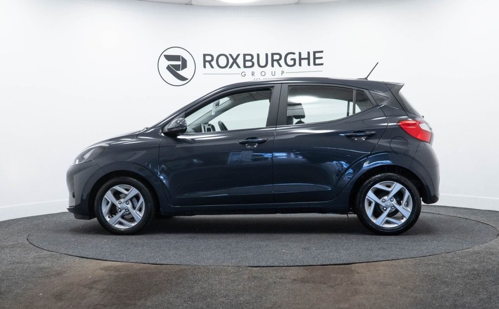 Used Hyundai i10 2023 for sale - 77642351: Photo 4