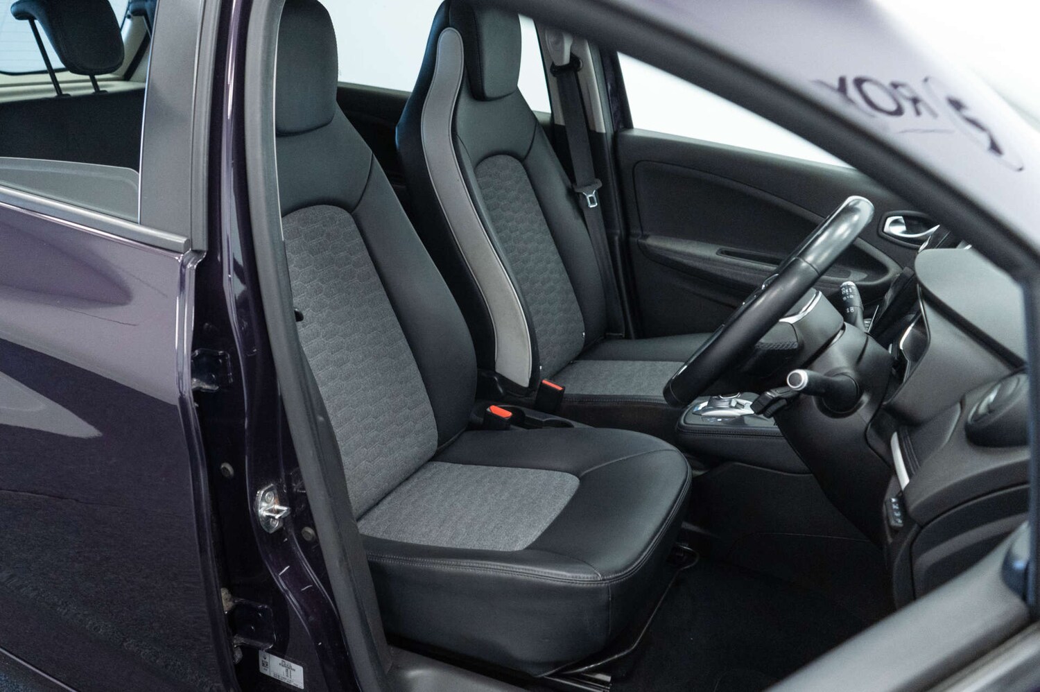 Used Renault Zoe 2022 for sale - 77930628: Photo 21