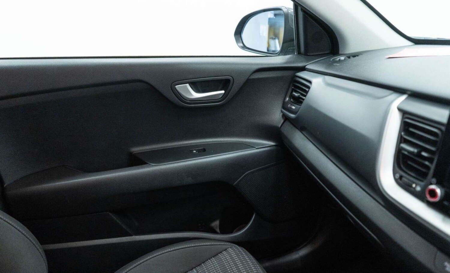 Used Kia Stonic 2022 for sale - 77930732: Photo 27