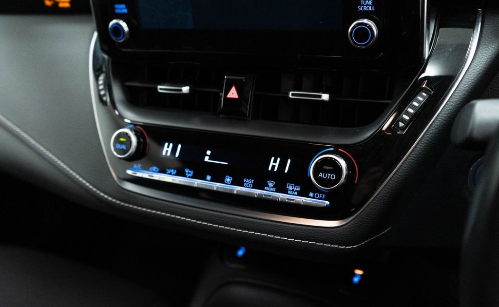 Used Toyota Corolla 2021 for sale - 77849701: Photo 28