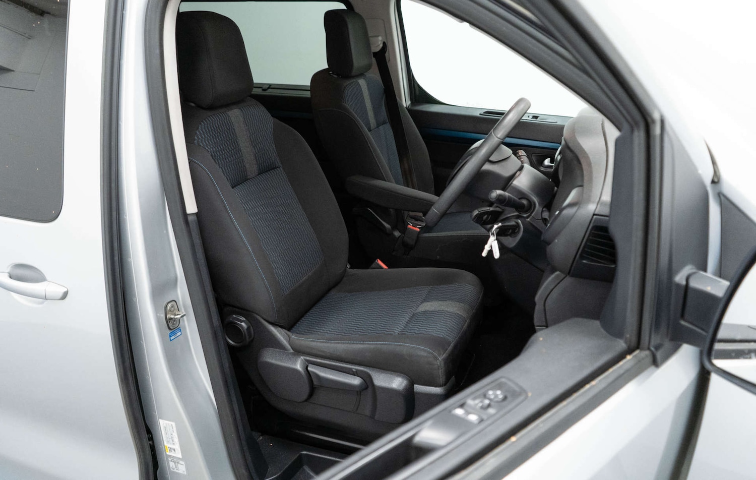 Used Peugeot Traveller 2017 for sale - 78041881: Photo 20