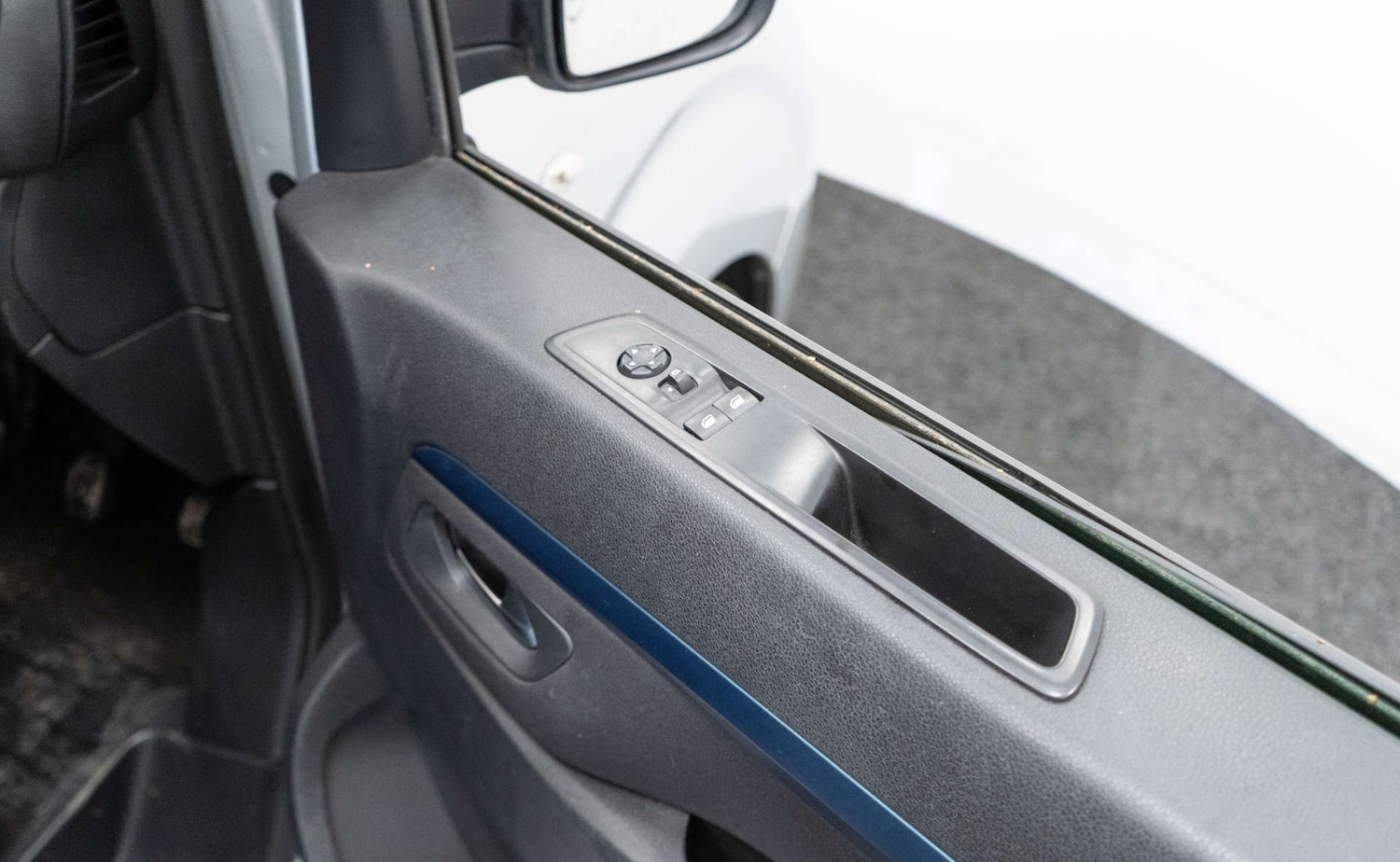 Used Peugeot Traveller 2017 for sale - 78041881: Photo 21