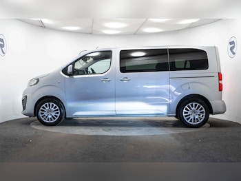 Used Peugeot Traveller 2017 for sale - 78041881: Photo