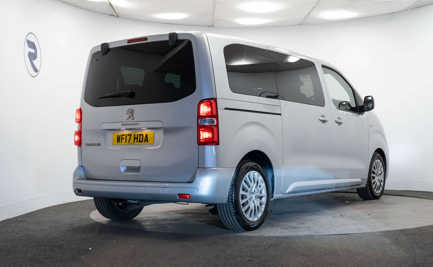 Used Peugeot Traveller 2017 for sale - 78041881: Photo 8