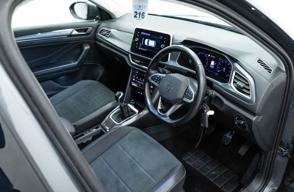 Used Volkswagen T-Roc 2023 for sale - 77457544: Photo 21