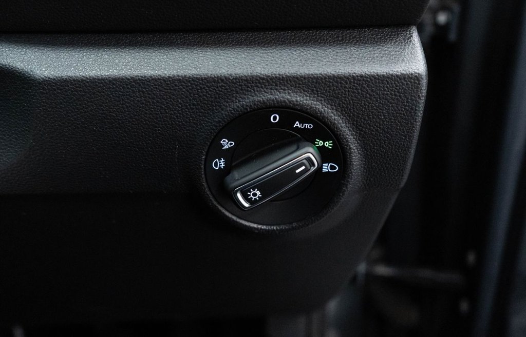 Used Volkswagen T-Roc 2023 for sale - 77457544: Photo 24