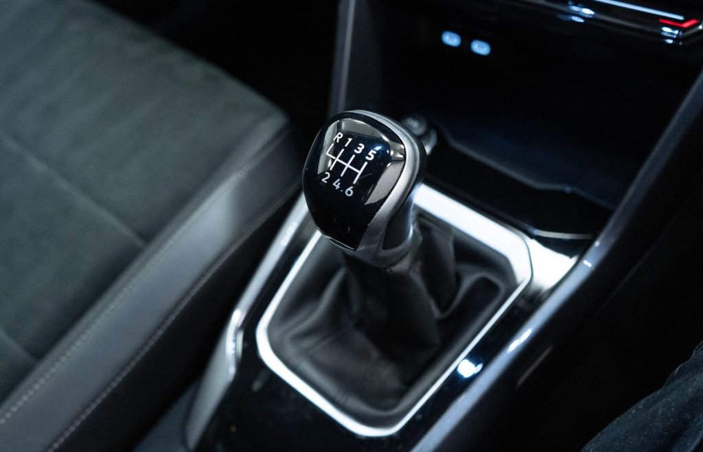 Used Volkswagen T-Roc 2023 for sale - 77457544: Photo 31