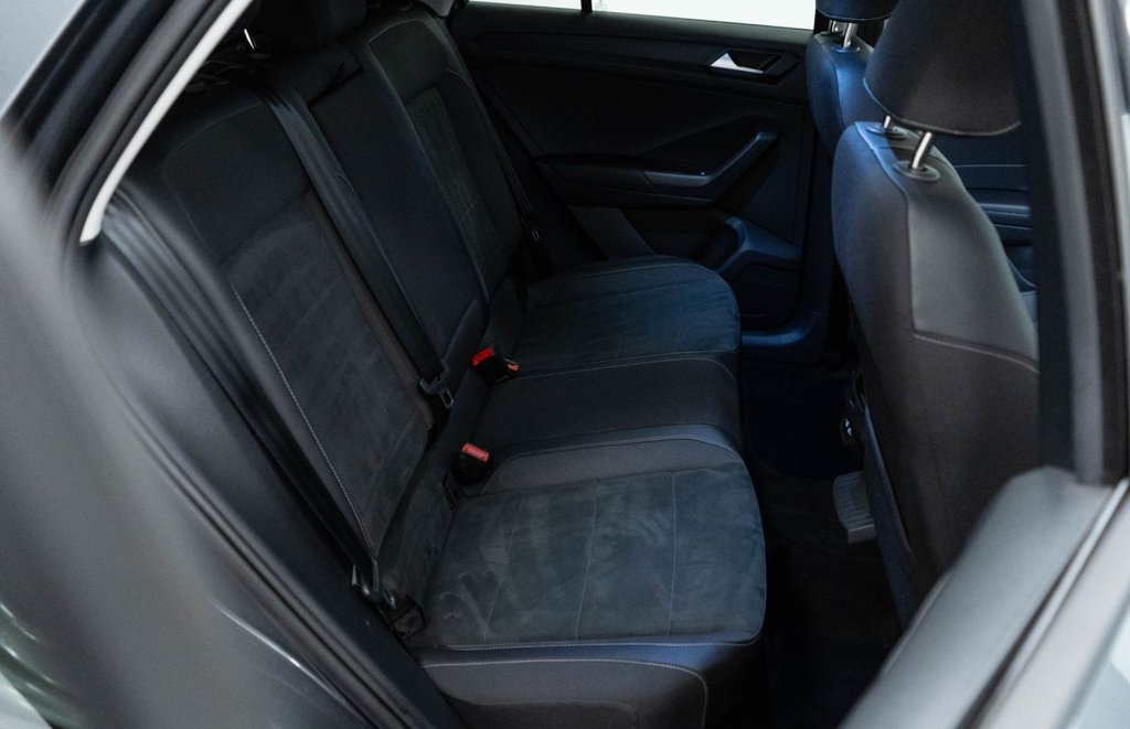 Used Volkswagen T-Roc 2023 for sale - 77457544: Photo 34
