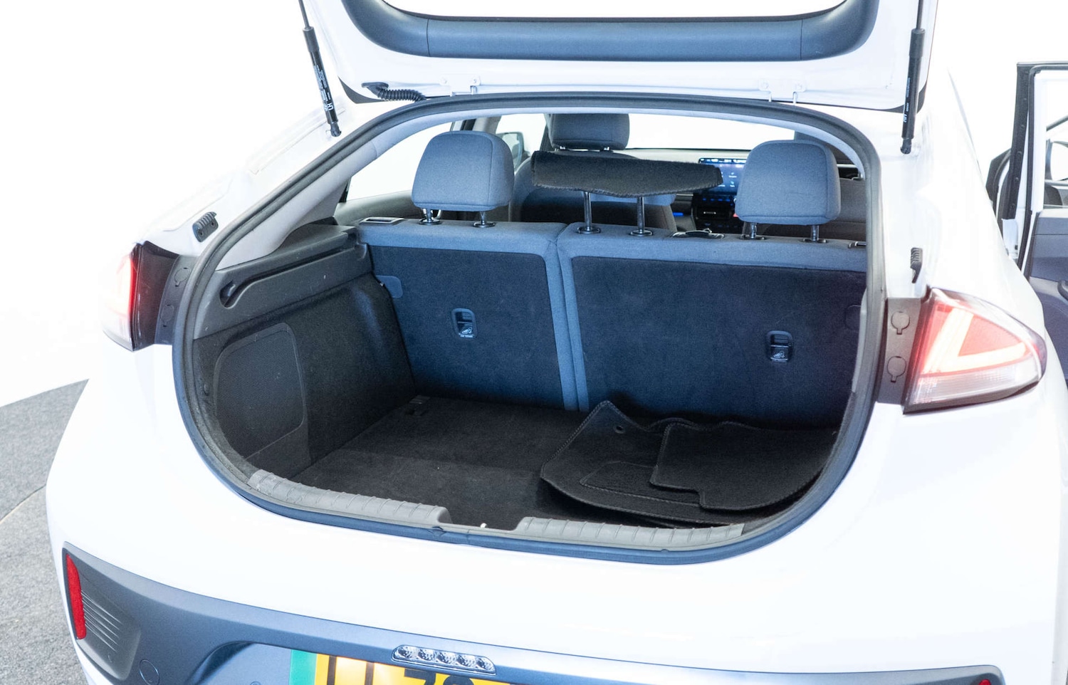 Used Hyundai IONIQ 2023 for sale - 78111304: Photo 35