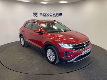 Used Volkswagen T-Roc 2023 for sale - 79449563: Photo