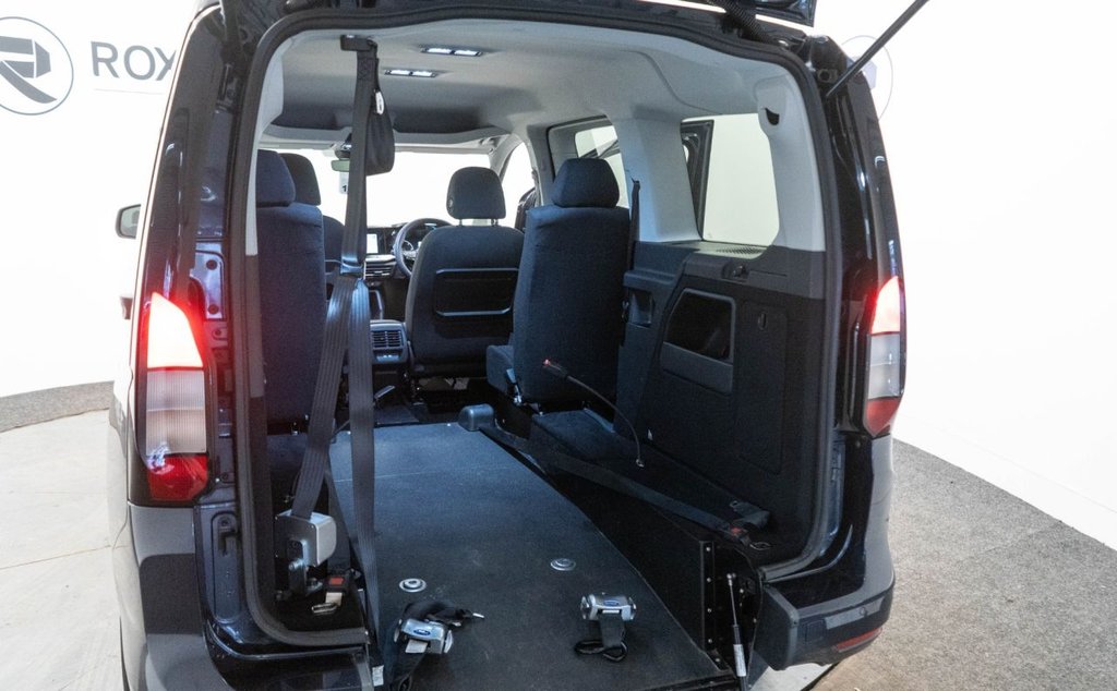 Used Ford Grand Tourneo Connect 2024 for sale - 76767983: Photo 24