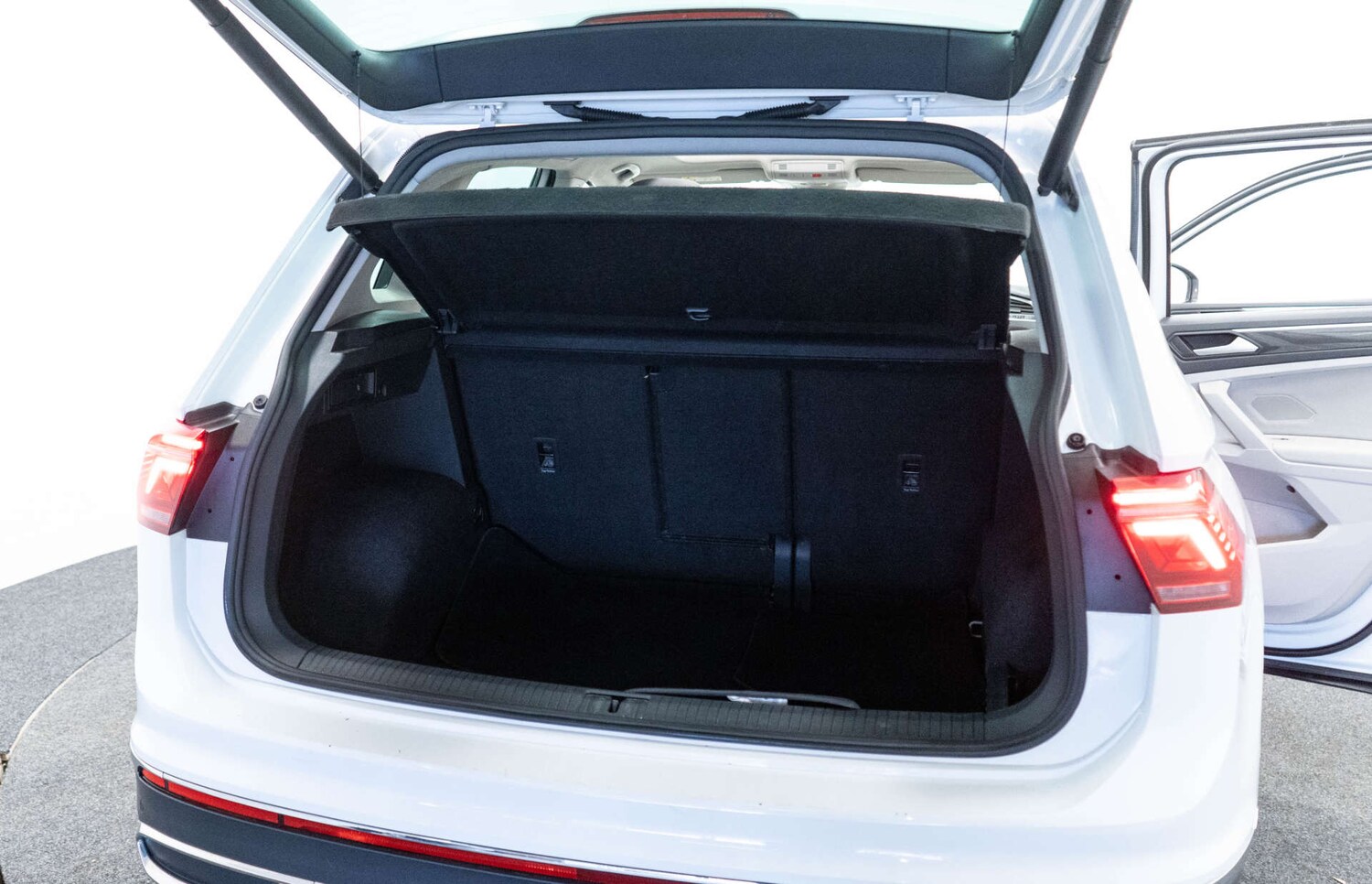 Used Volkswagen Tiguan 2021 for sale - 78176726: Photo 40