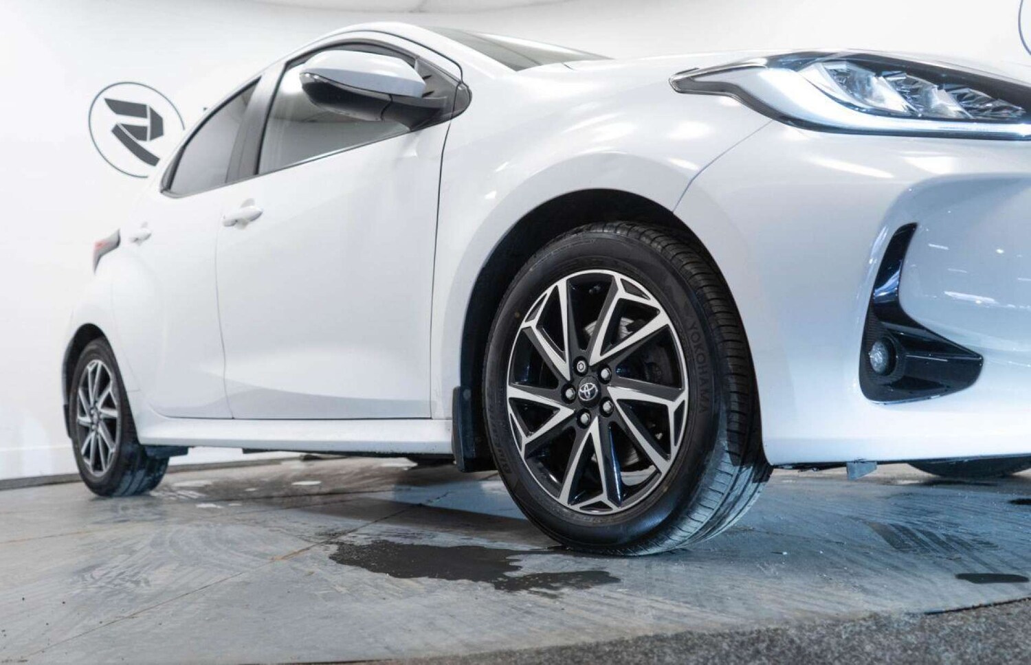 Used Toyota Yaris 2023 for sale - 77930909: Photo 11