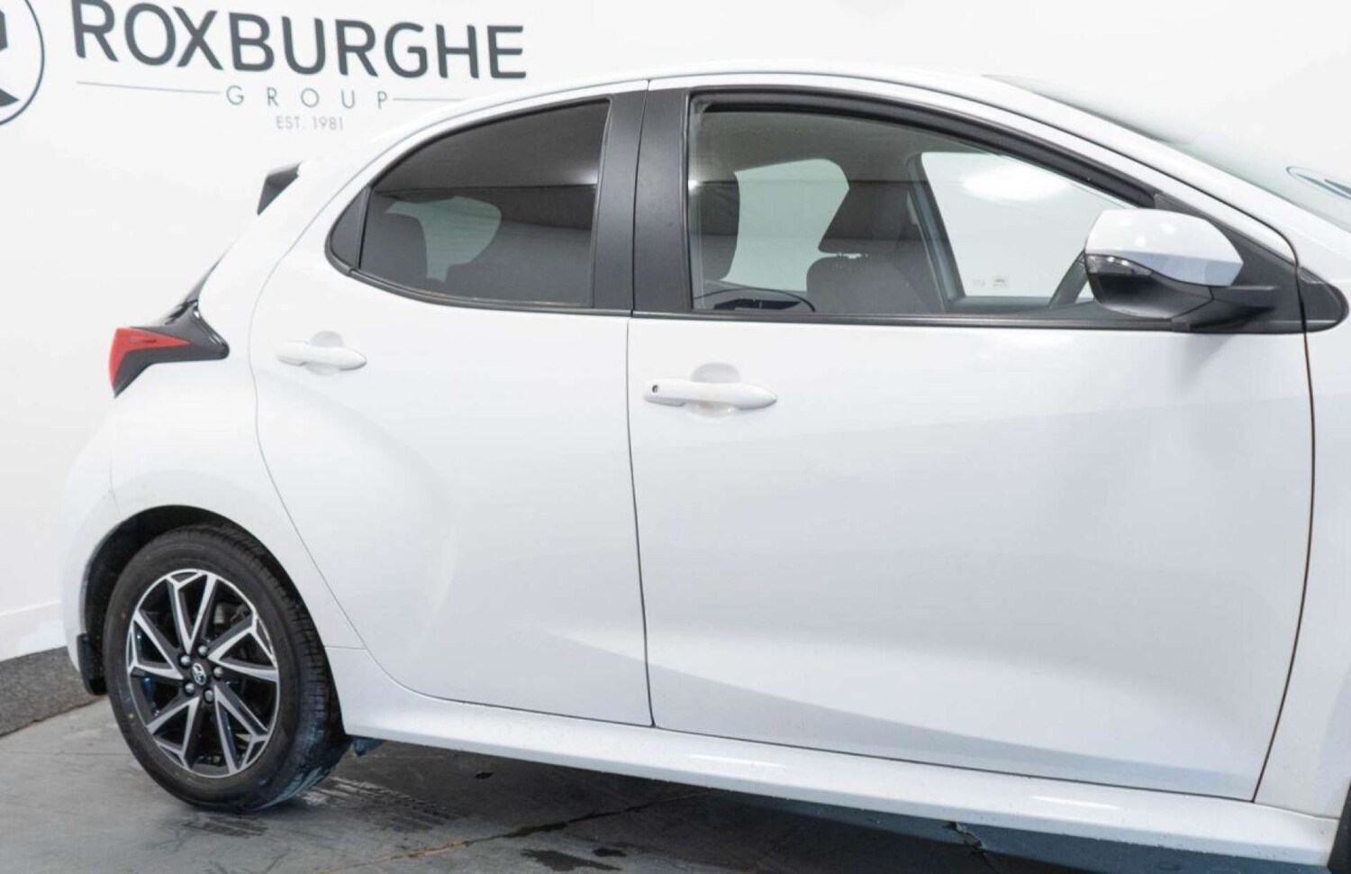Used Toyota Yaris 2023 for sale - 77930909: Photo 13