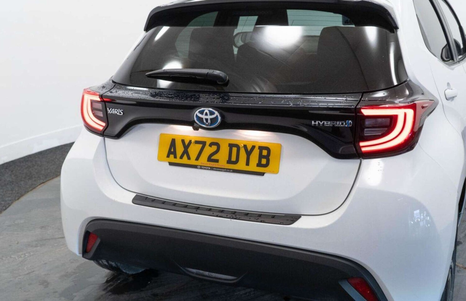 Used Toyota Yaris 2023 for sale - 77930909: Photo 16