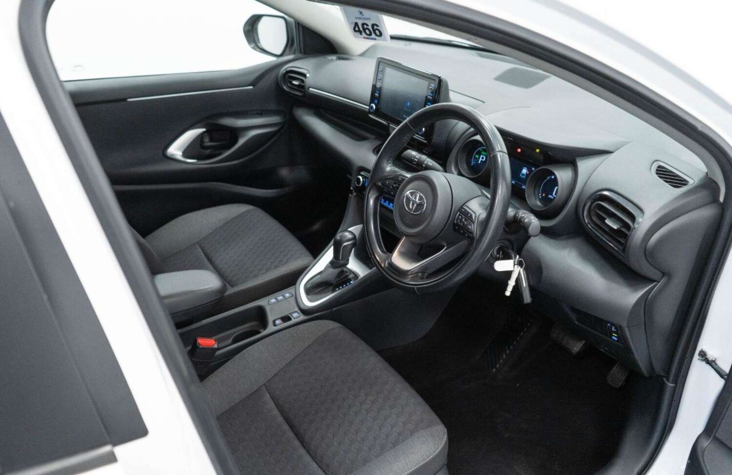 Used Toyota Yaris 2023 for sale - 77930909: Photo 21