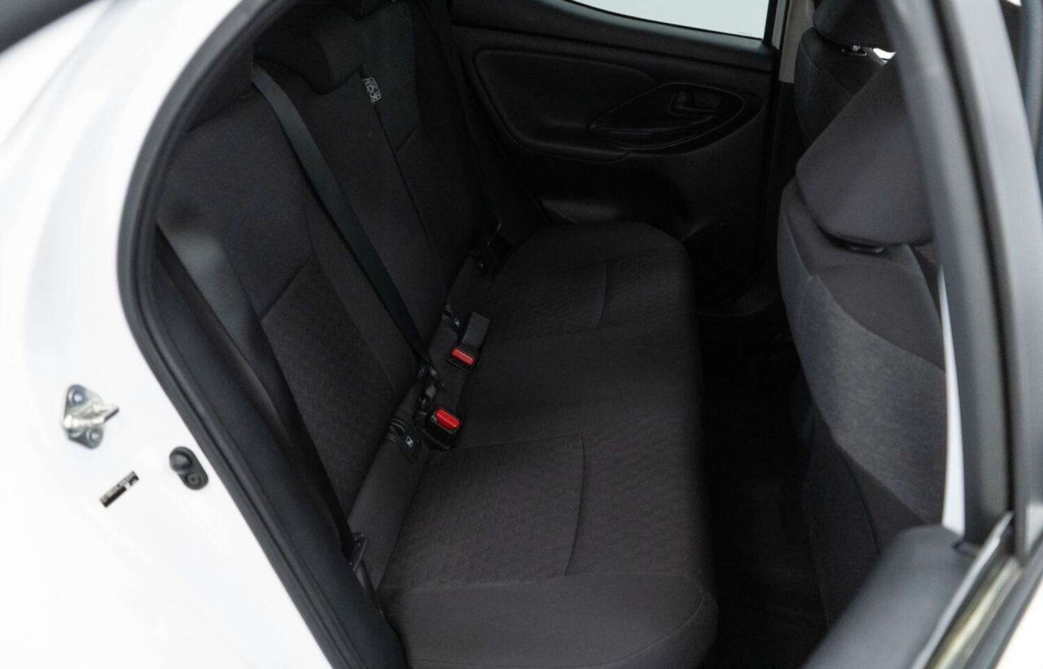 Used Toyota Yaris 2023 for sale - 77930909: Photo 33