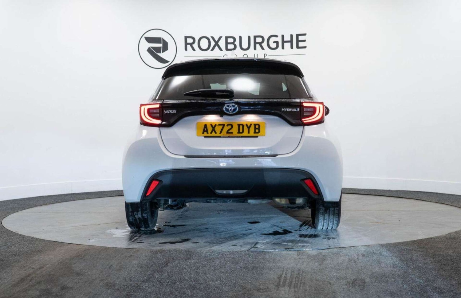 Used Toyota Yaris 2023 for sale - 77930909: Photo 7