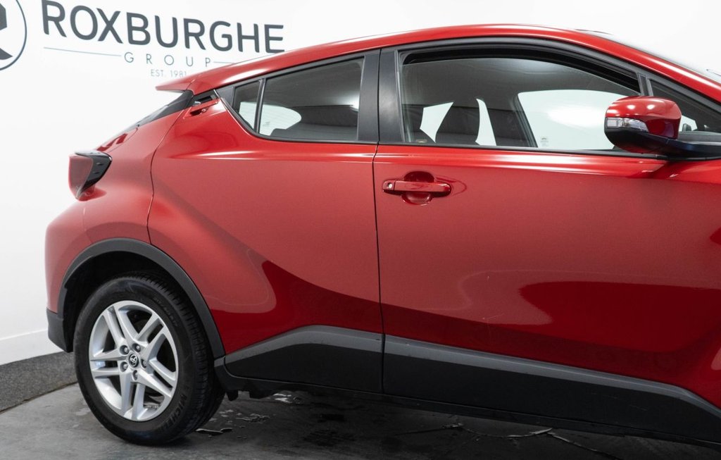 Used Toyota C-HR 2023 for sale - 77525942: Photo 13