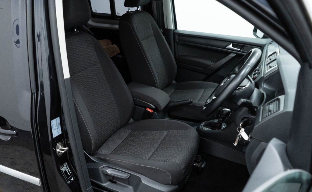 Used Volkswagen Caddy Maxi Life 2018 for sale - 77276638: Photo 21