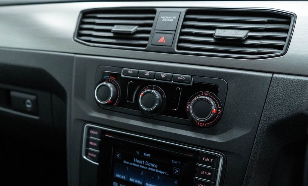 Used Volkswagen Caddy Maxi Life 2018 for sale - 77276638: Photo 26