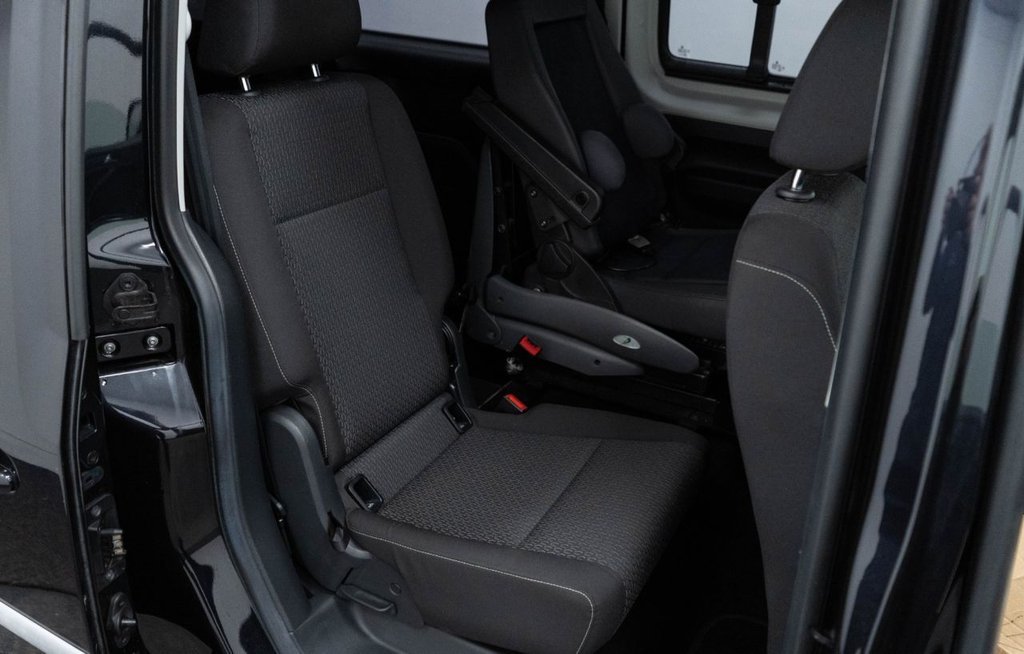 Used Volkswagen Caddy Maxi Life 2018 for sale - 77276638: Photo 32