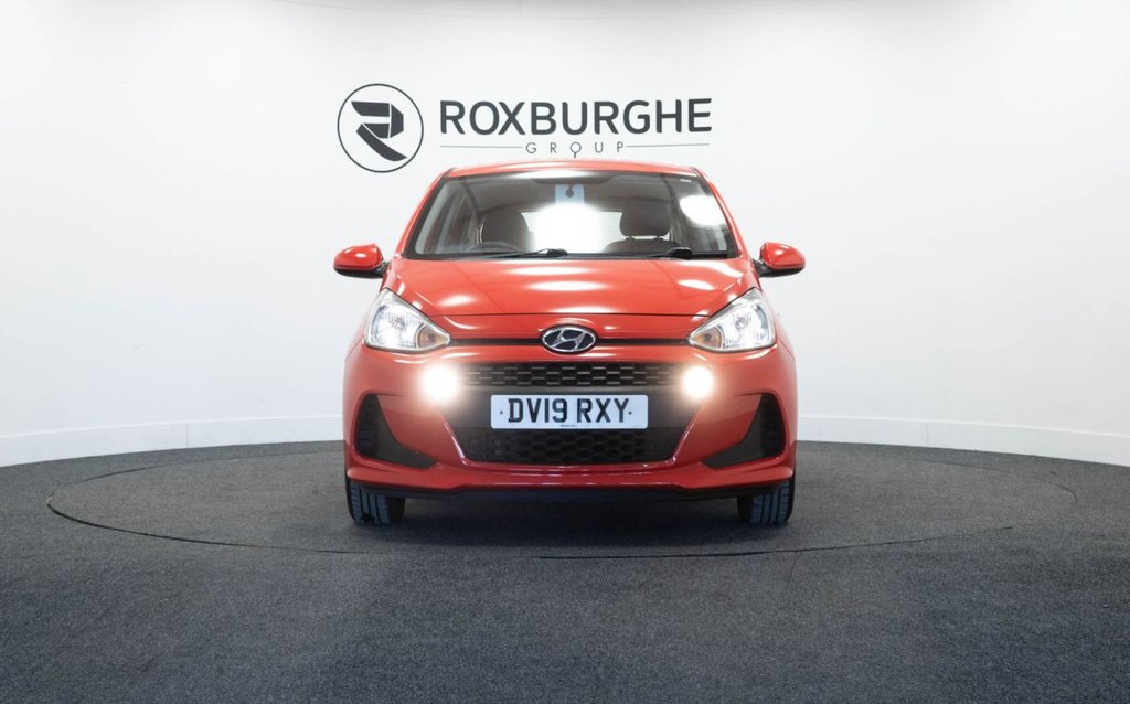 Used Hyundai i10 2019 for sale - 77841356: Photo 2