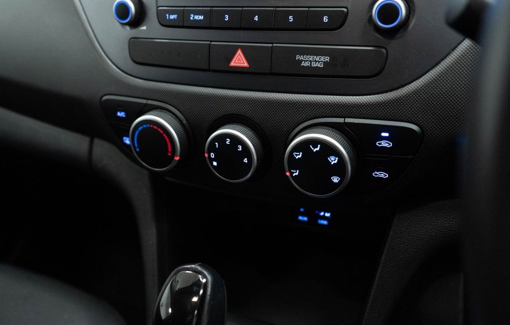 Used Hyundai i10 2019 for sale - 77841356: Photo 25