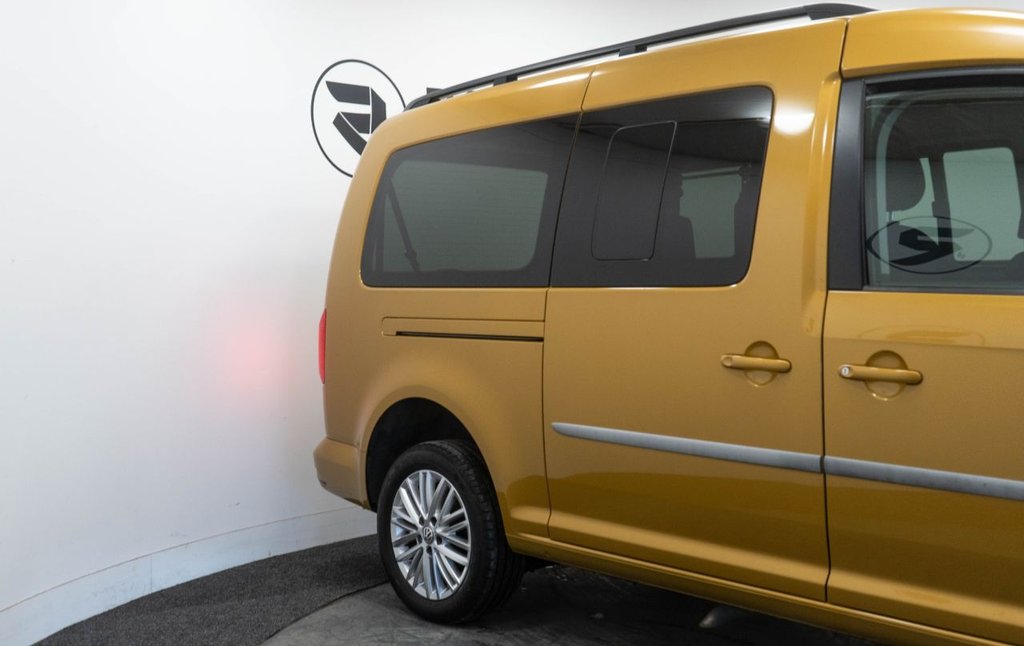 Used Volkswagen Caddy Maxi Life 2019 for sale - 76841667: Photo 14
