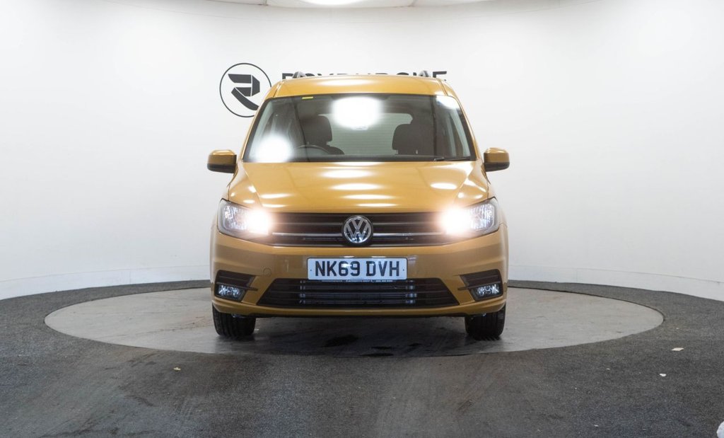 Used Volkswagen Caddy Maxi Life 2019 for sale - 76841667: Photo 2