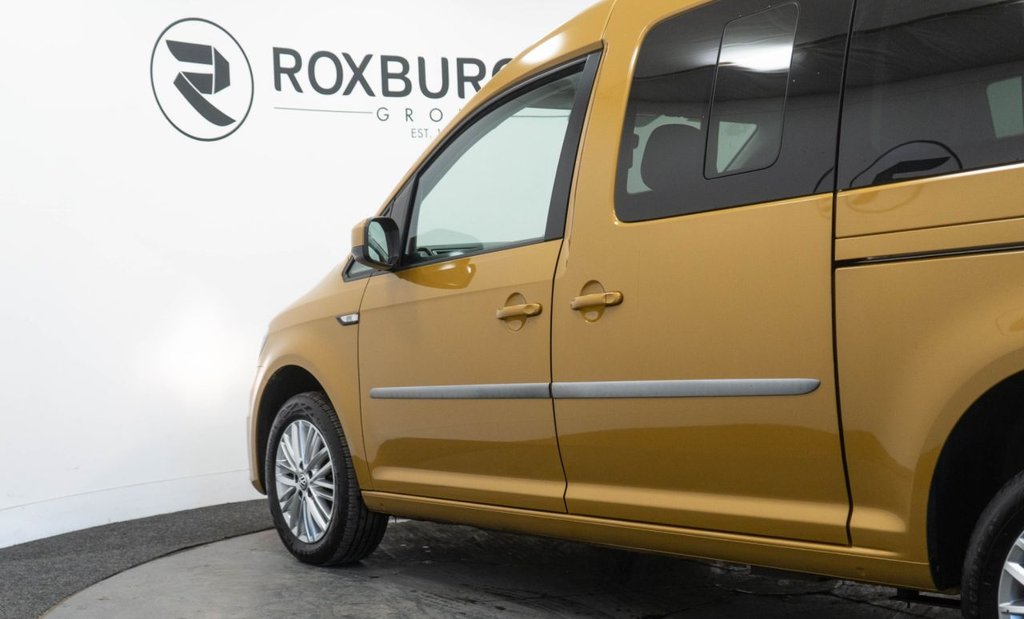 Used Volkswagen Caddy Maxi Life 2019 for sale - 76841667: Photo 20