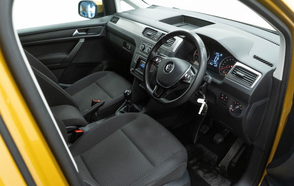 Used Volkswagen Caddy Maxi Life 2019 for sale - 76841667: Photo 21