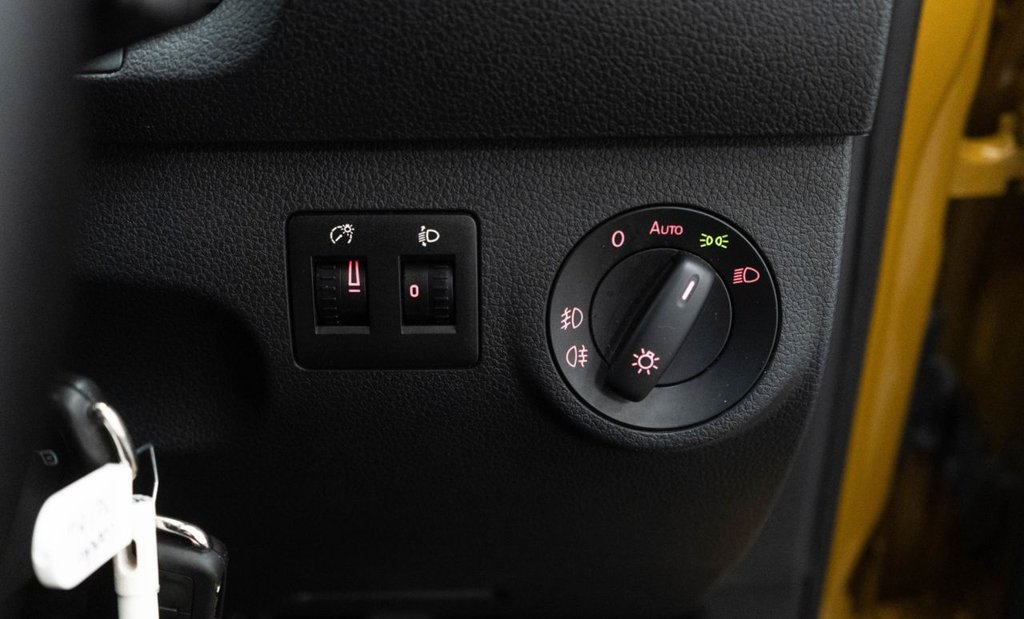 Used Volkswagen Caddy Maxi Life 2019 for sale - 76841667: Photo 24