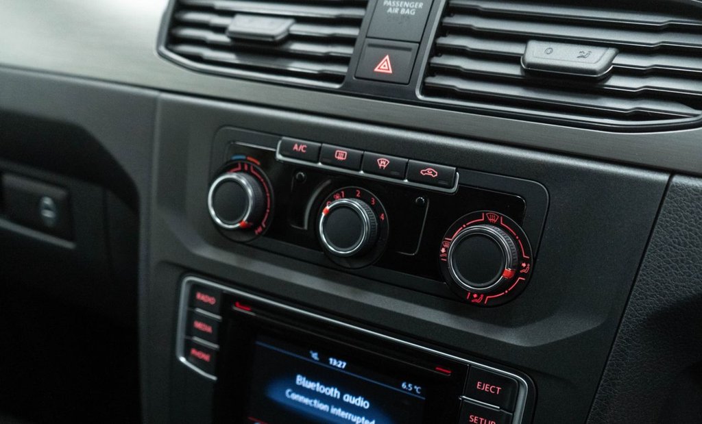 Used Volkswagen Caddy Maxi Life 2019 for sale - 76841667: Photo 27