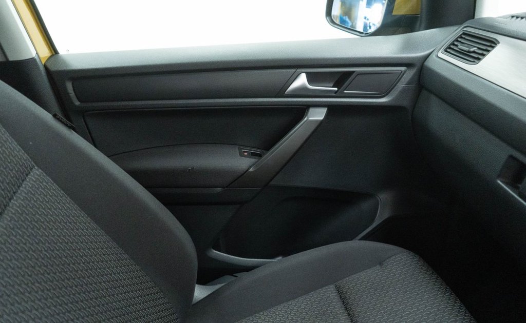 Used Volkswagen Caddy Maxi Life 2019 for sale - 76841667: Photo 31