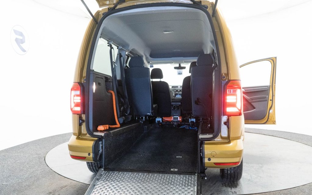 Used Volkswagen Caddy Maxi Life 2019 for sale - 76841667: Photo 34