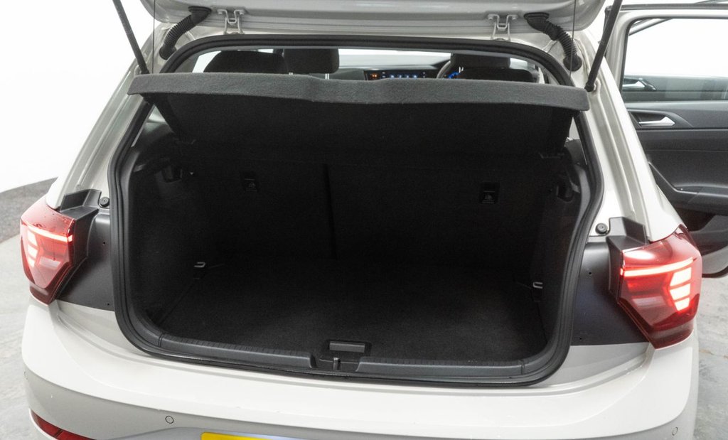 Used Volkswagen Polo 2022 for sale - 76582189: Photo 34