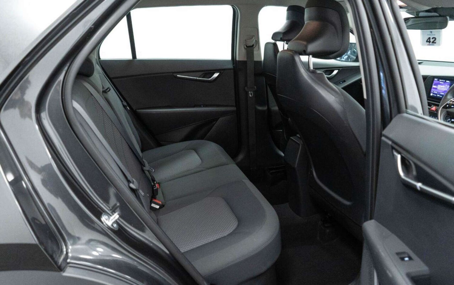 Used Kia Niro 2023 for sale - 77930936: Photo 32