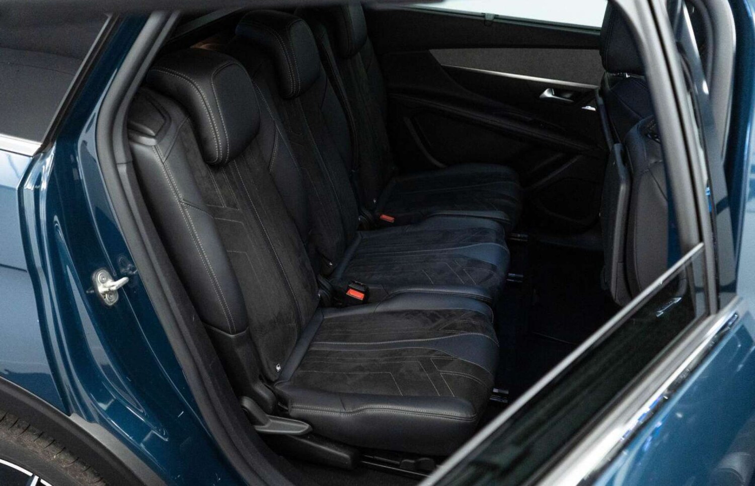 Used Peugeot 5008 2023 for sale - 77930861: Photo 32