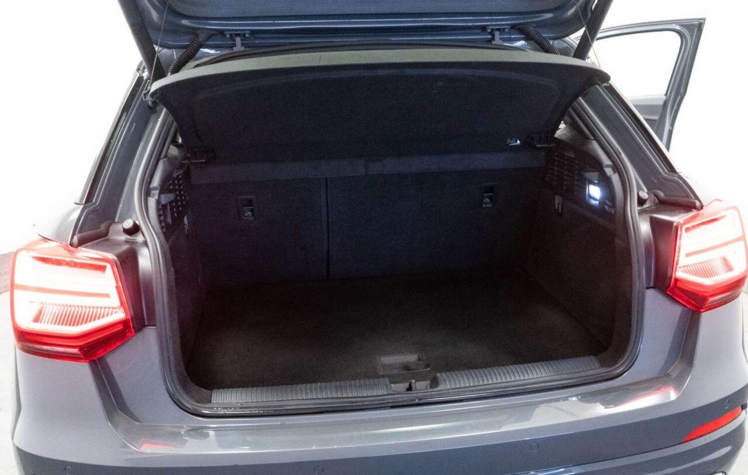 Used Audi Q2 2020 for sale - 77930774: Photo 35