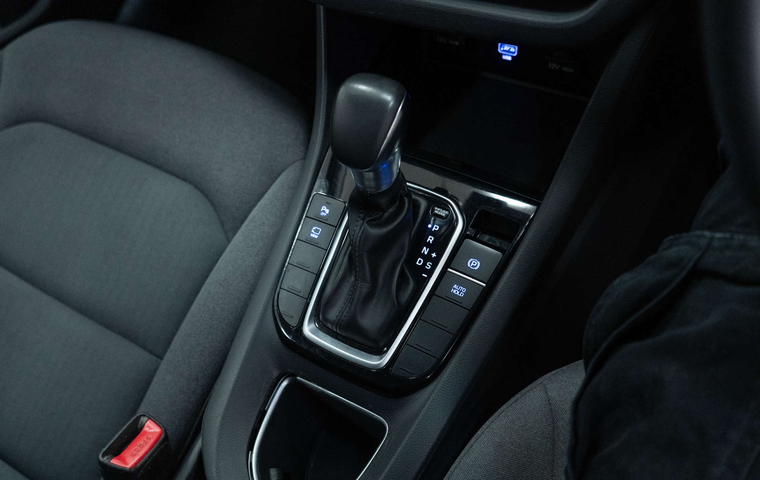 Used Hyundai IONIQ 2022 for sale - 77930860: Photo 32