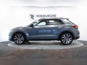 Used Volkswagen T-Roc 2021 for sale - 77499534: Photo