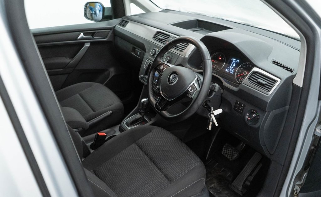 Used Volkswagen Caddy Maxi Life 2019 for sale - 77249873: Photo 20