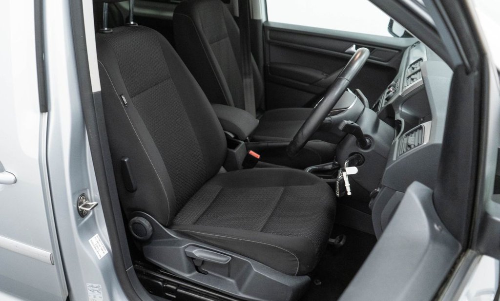 Used Volkswagen Caddy Maxi Life 2019 for sale - 77249873: Photo 21