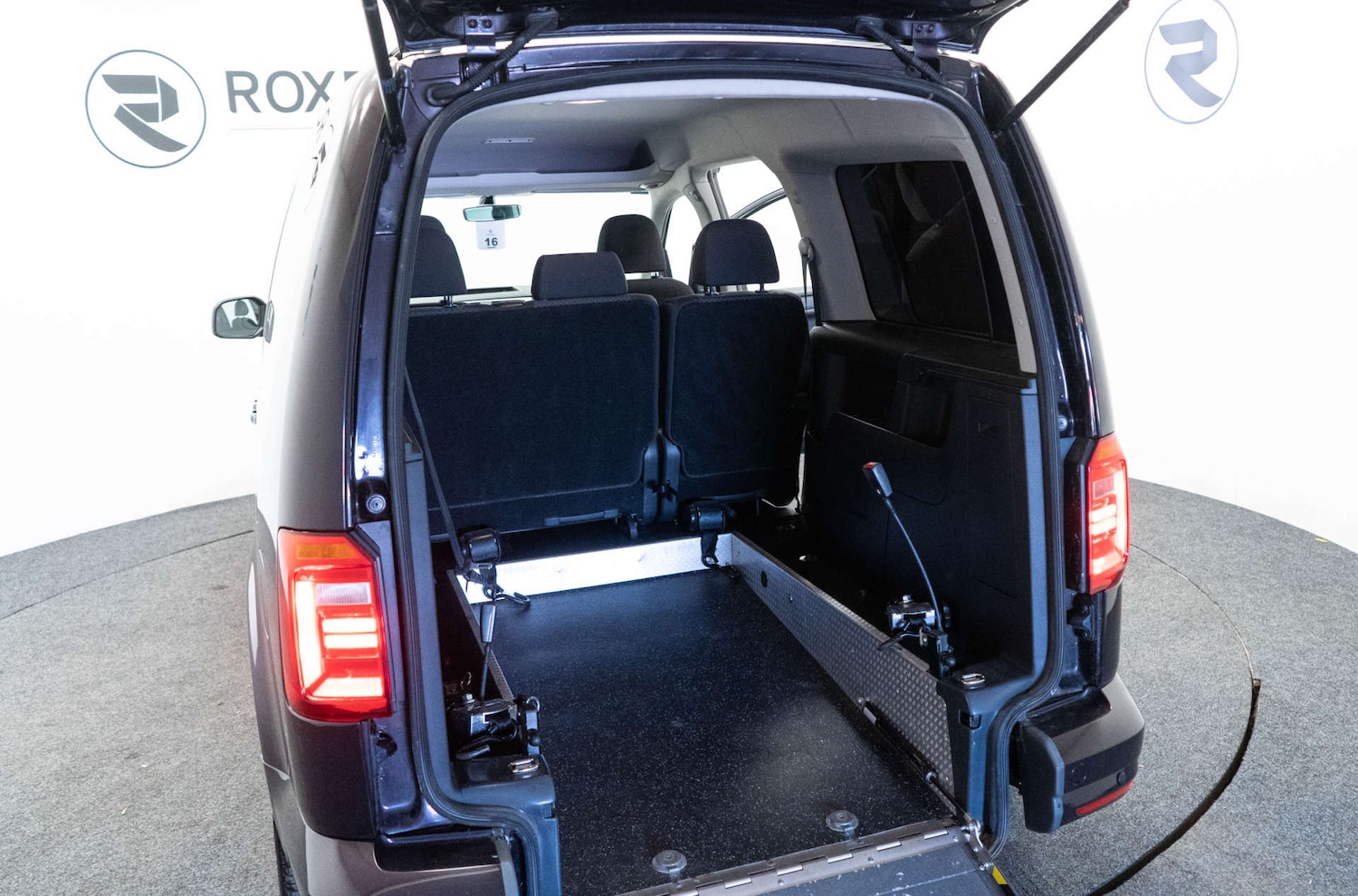 Used Volkswagen Caddy Maxi Life 2019 for sale - 78154494: Photo 35