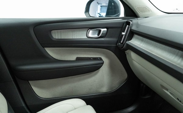 Used Volvo XC40 2020 for sale - 76235562: Photo 27