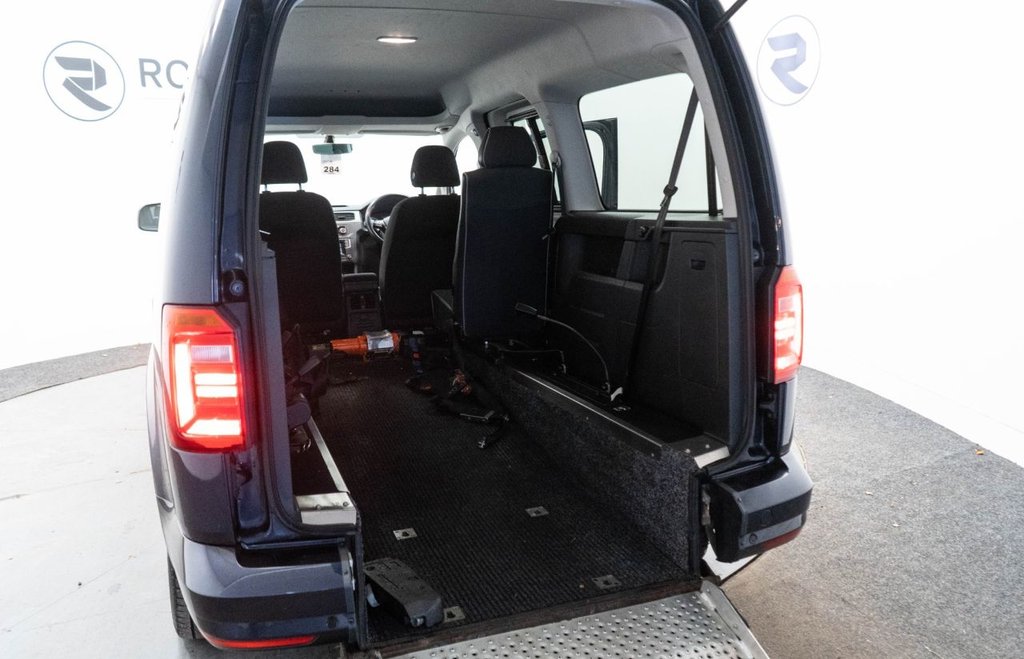 Used Volkswagen Caddy Maxi Life 2020 for sale - 77089026: Photo 31