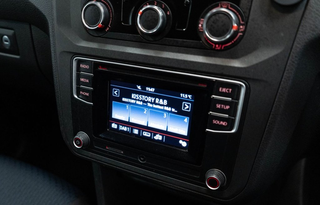 Used Volkswagen Caddy Maxi Life 2017 for sale - 77667092: Photo 28