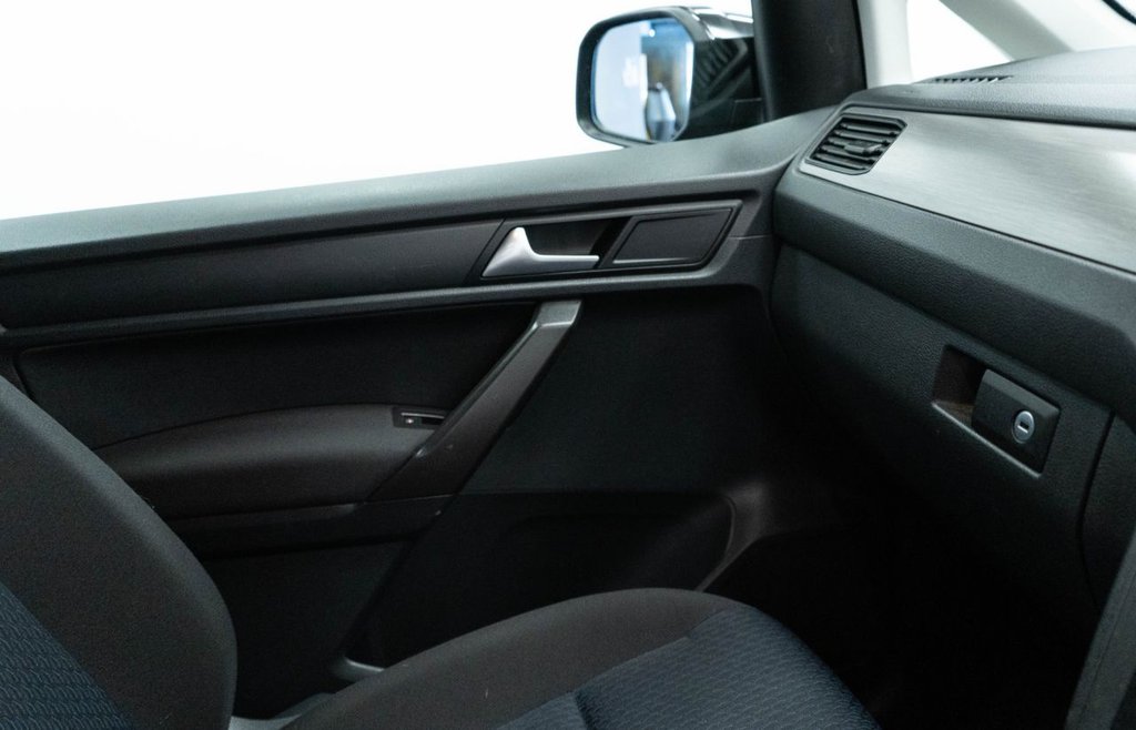 Used Volkswagen Caddy Maxi Life 2017 for sale - 77667092: Photo 31